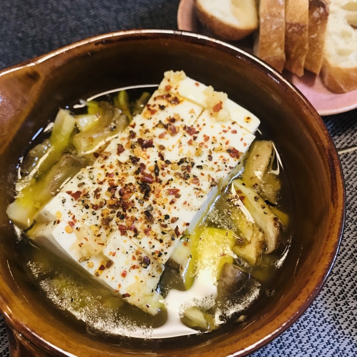 ハマるおいしさ!とにかく簡単♬豆腐のアヒージョ♡